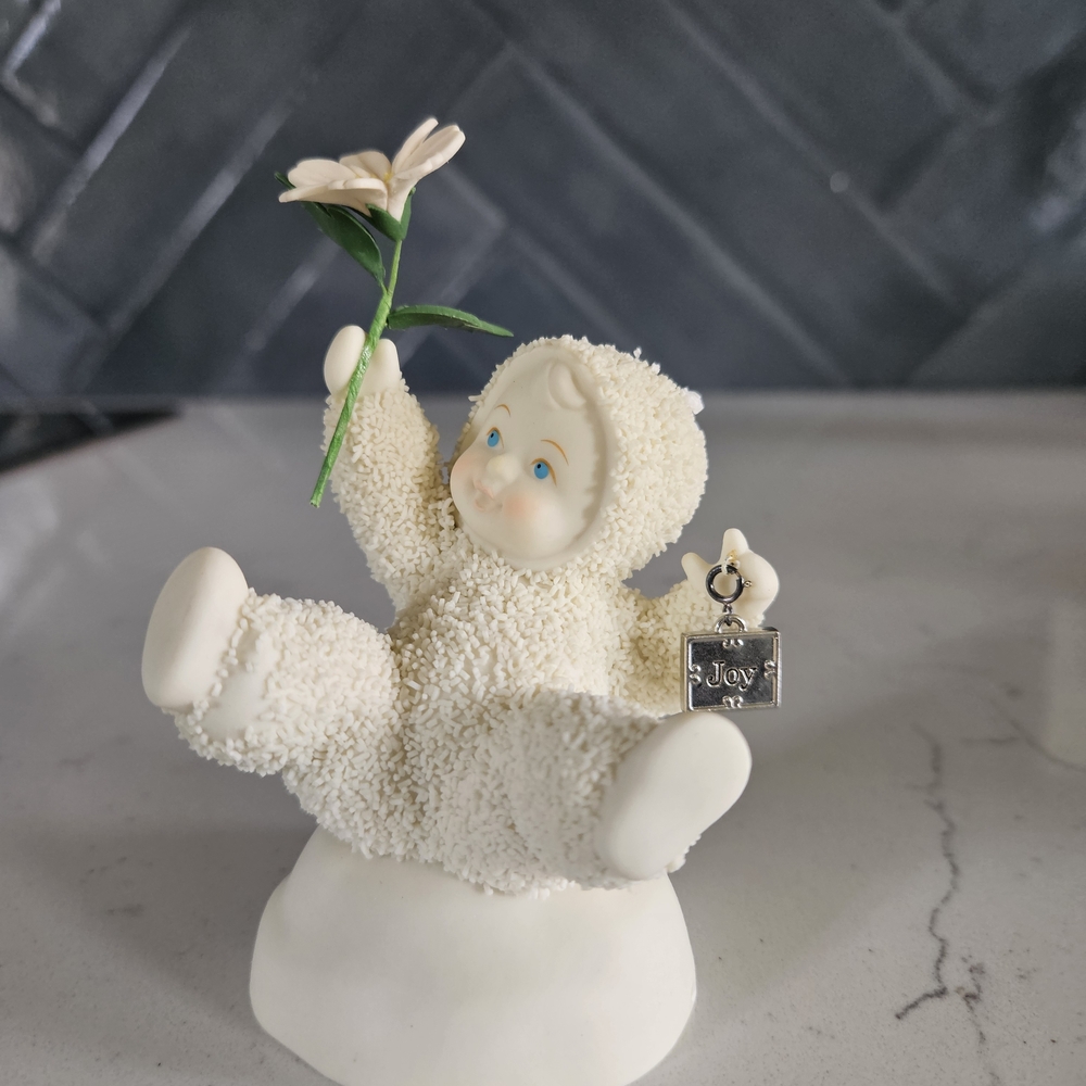 Vintage Department 56 Snowbabies "A Little Pick-Me-Up" With Joy Charm - Picture 2 of 4